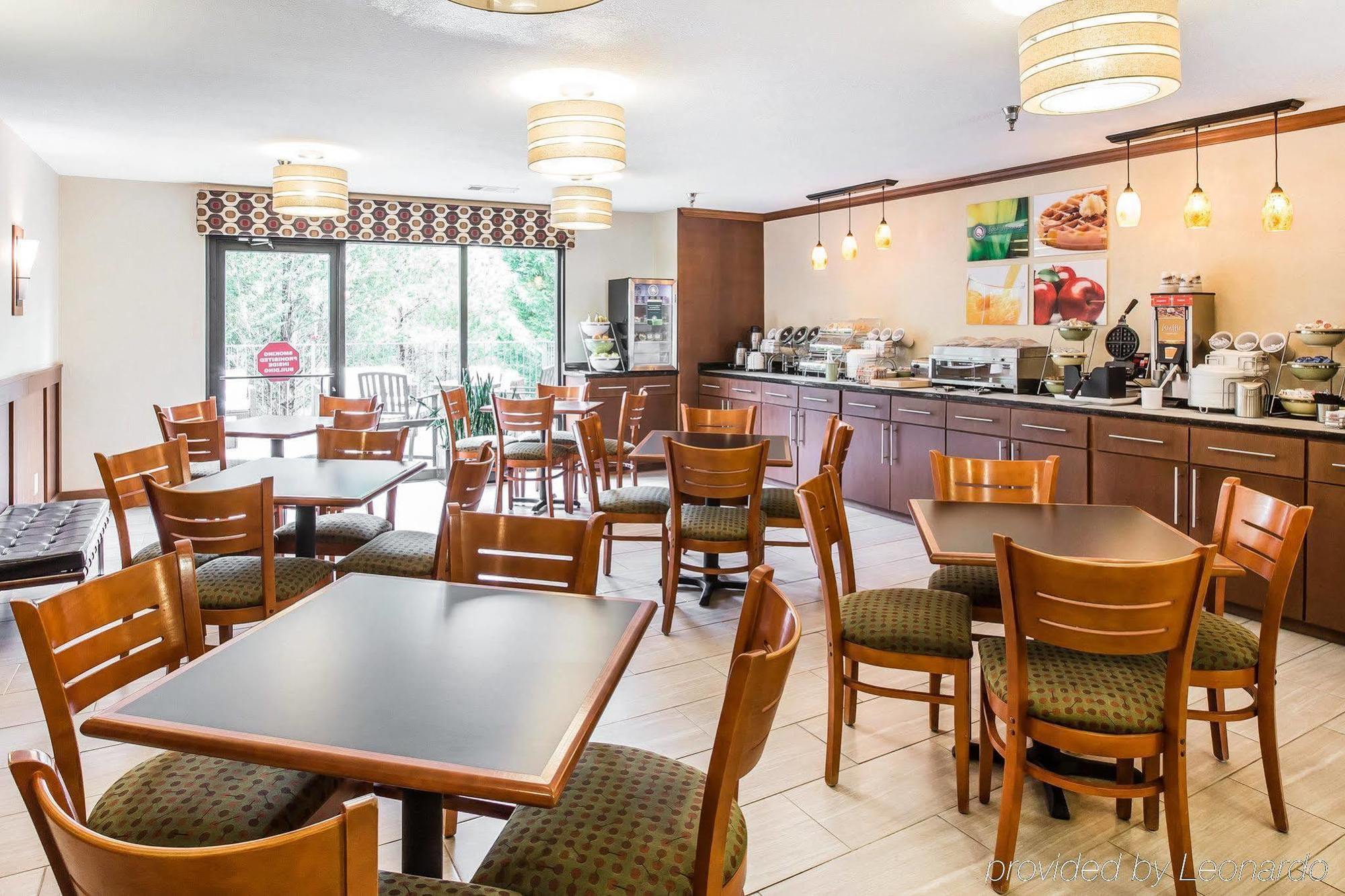 Quality Inn & Suites Dawsonville Buitenkant foto
