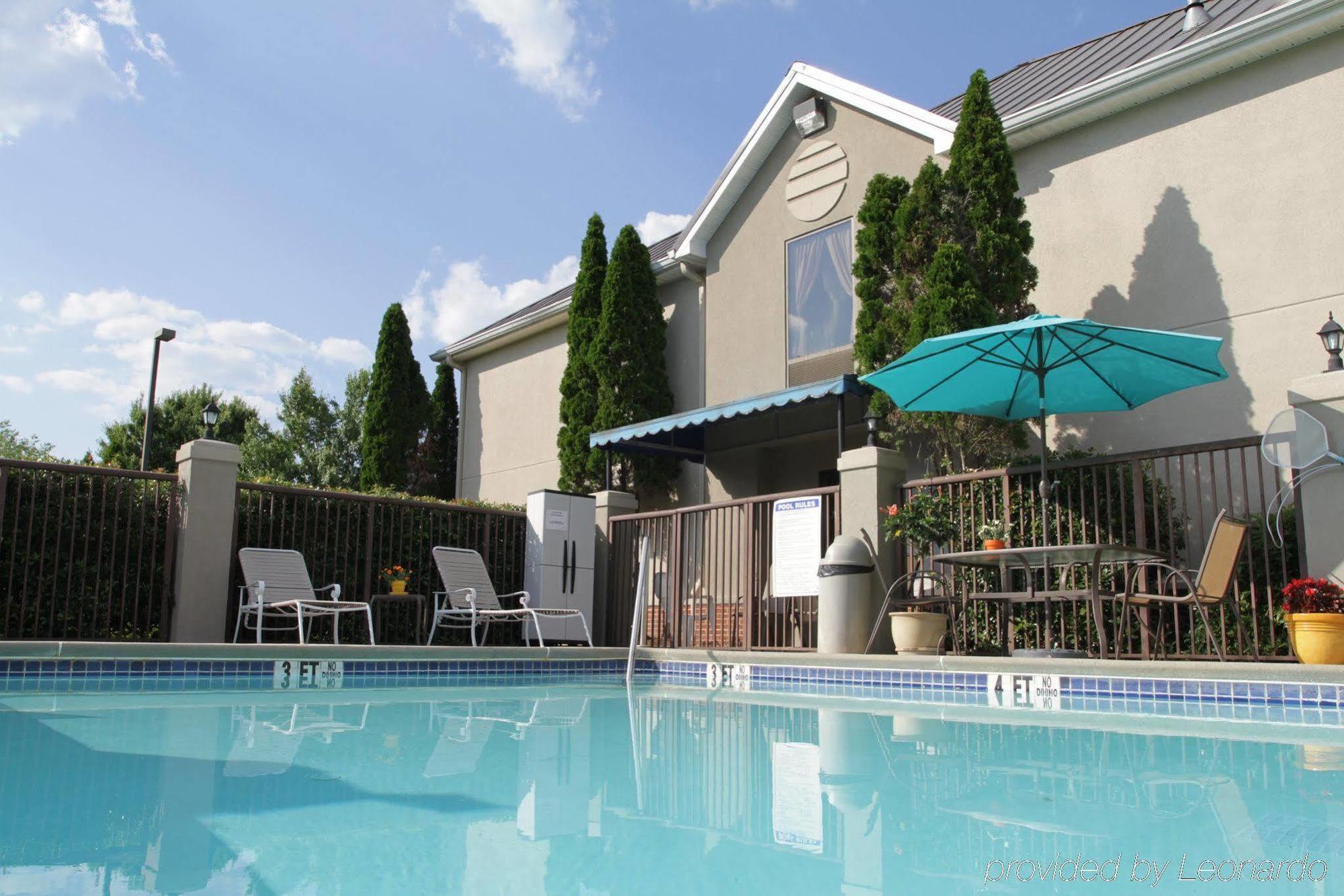 Quality Inn & Suites Dawsonville Buitenkant foto